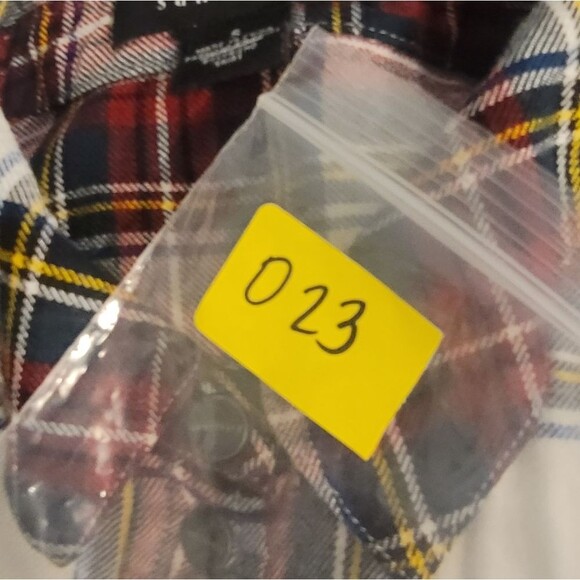 Sanctuary Plaid Button Down Shirt Size Small - Picture 6 of 6
